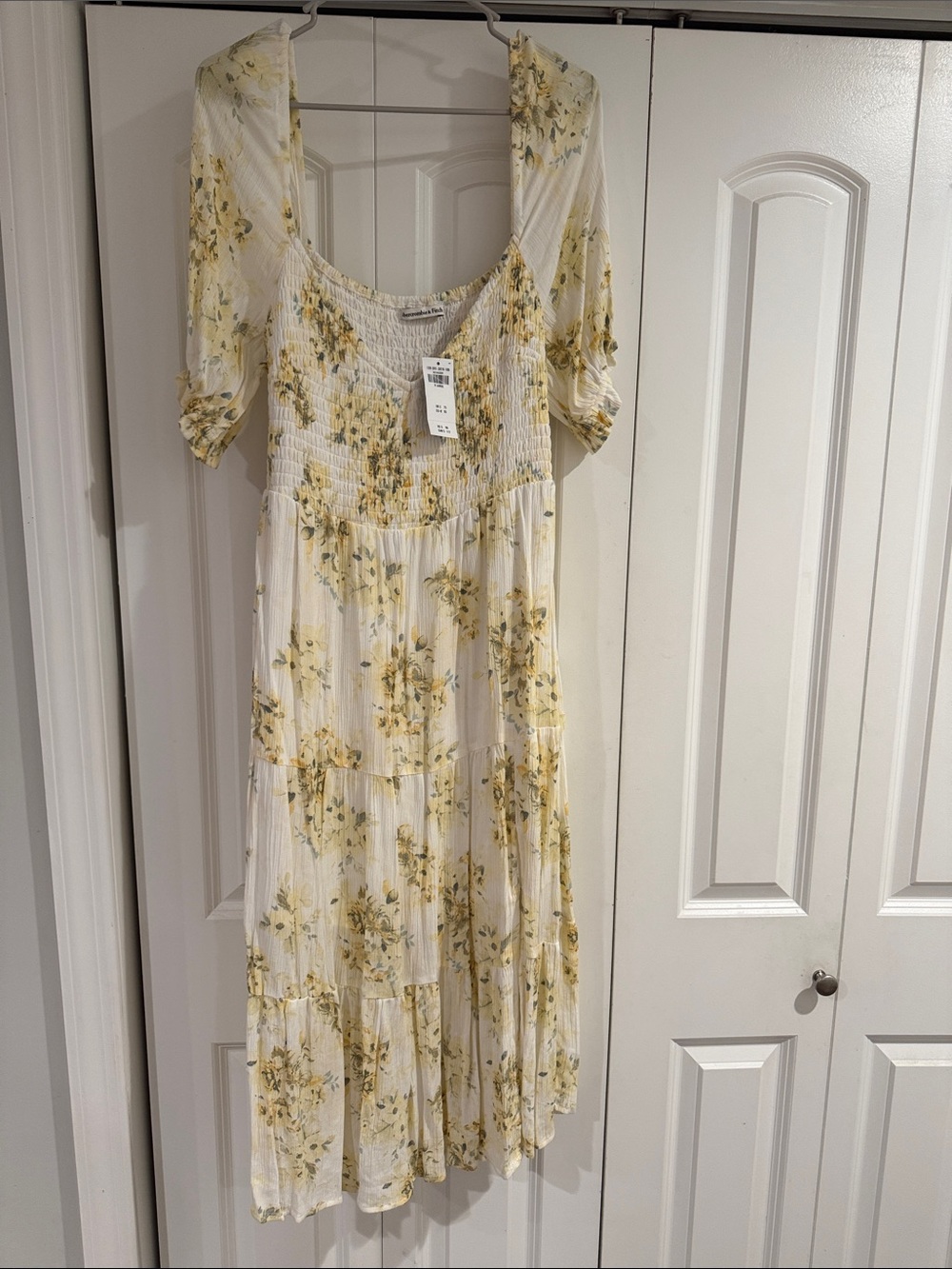 Abercrombie - Women's Cream Floral Midi Dress with Yellow Rose Print